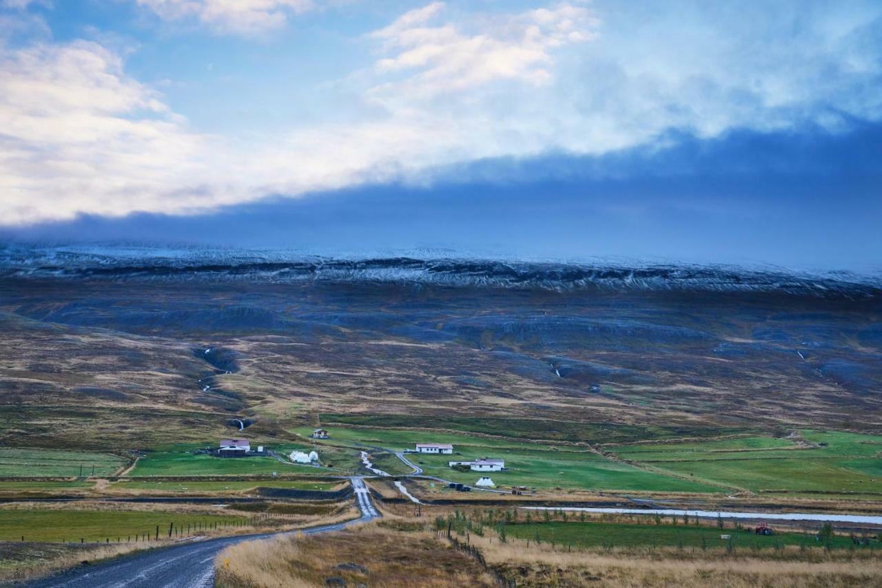 Solvanes Farmholidays Varmahlid  Bagian luar foto